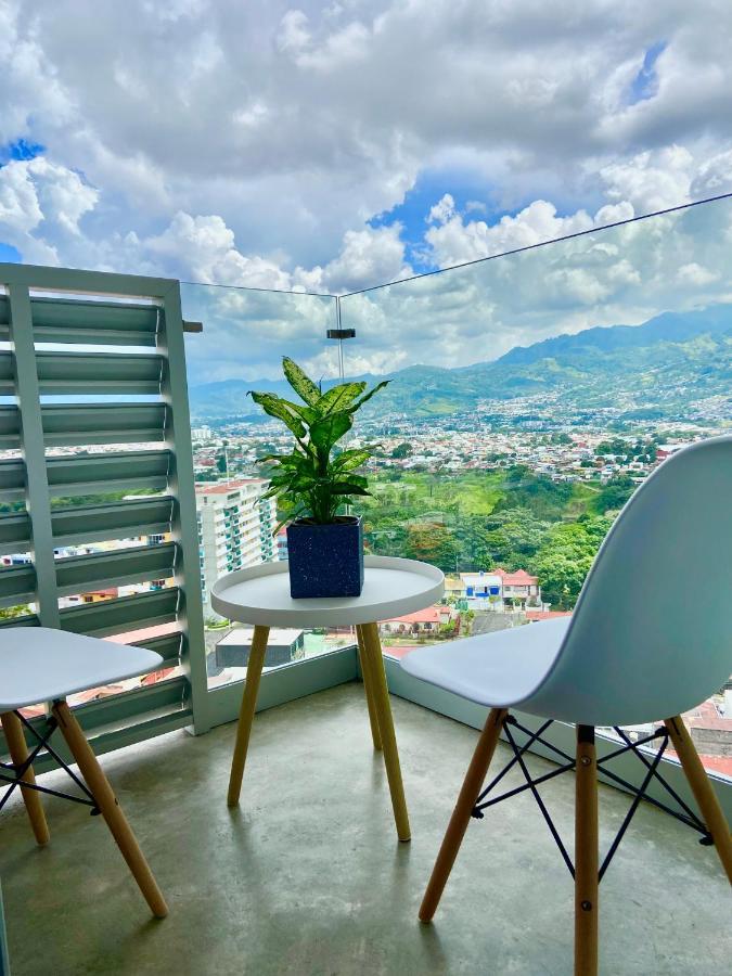 Comodo Y Elegante Apartamento En Fabuloso Condo! Сан Хосе Екстериор снимка