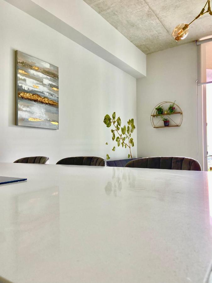Comodo Y Elegante Apartamento En Fabuloso Condo! Сан Хосе Екстериор снимка