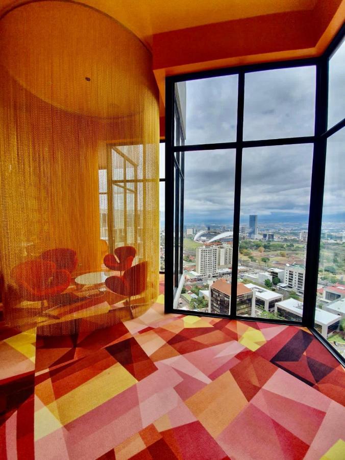 Comodo Y Elegante Apartamento En Fabuloso Condo! Сан Хосе Екстериор снимка